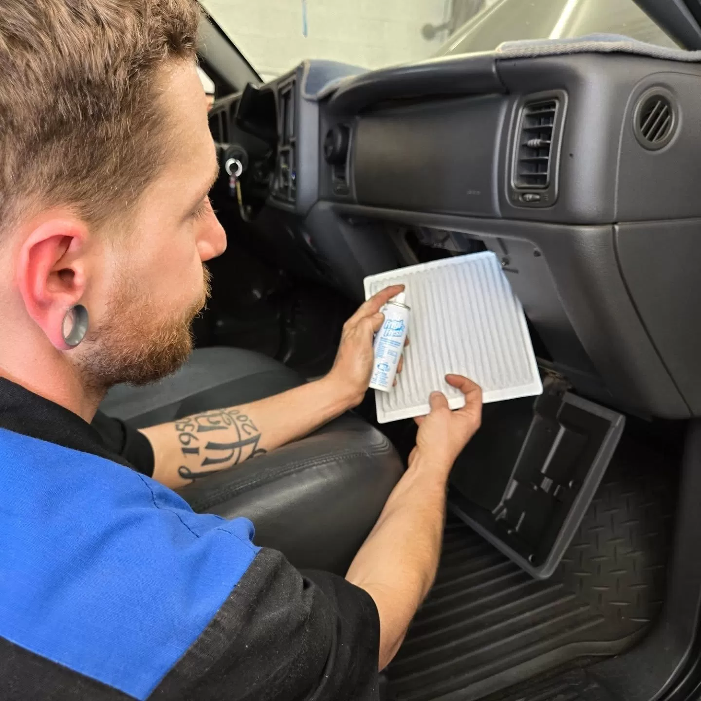 Why Your Car A/C Smells Bad (Musty Odor Causes & How to Fix It Fast in Arizona) - Image 1